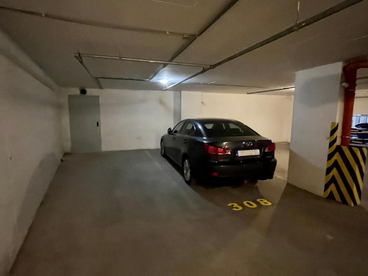 The Prince'S Neighbour Apartment Budapest With Free Garage Exteriör bild