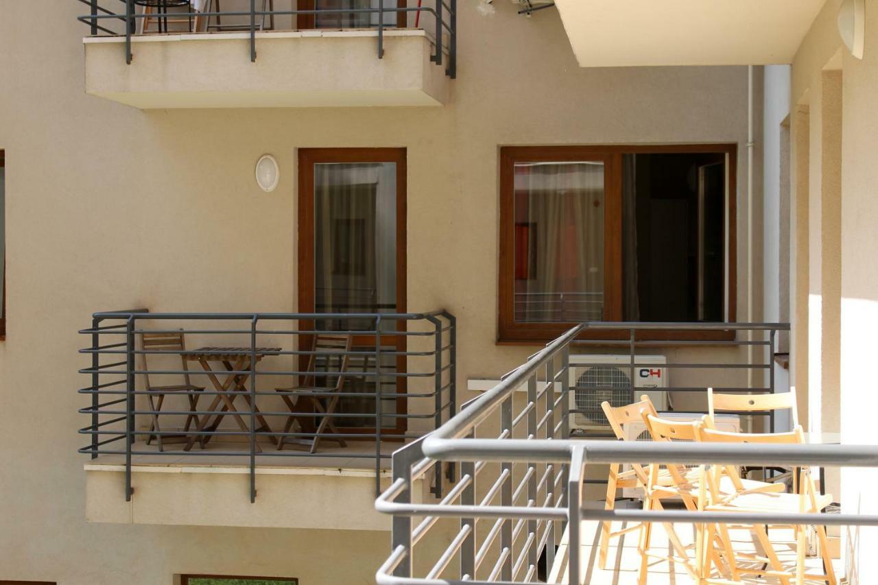 The Prince'S Neighbour Apartment Budapest With Free Garage Exteriör bild